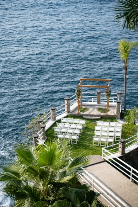 Imagine taking your vows on the very edge of the world, with nothing but the endless blue ocean and sky as your witnesses. This is where your new beginning becomes truly epic, high above the coast in beautiful Puerto Vallarta
